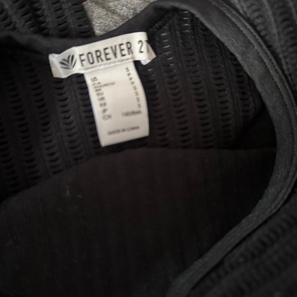 Lady’s preppy xs/sm workout bundle :) - Picture 10 of 10